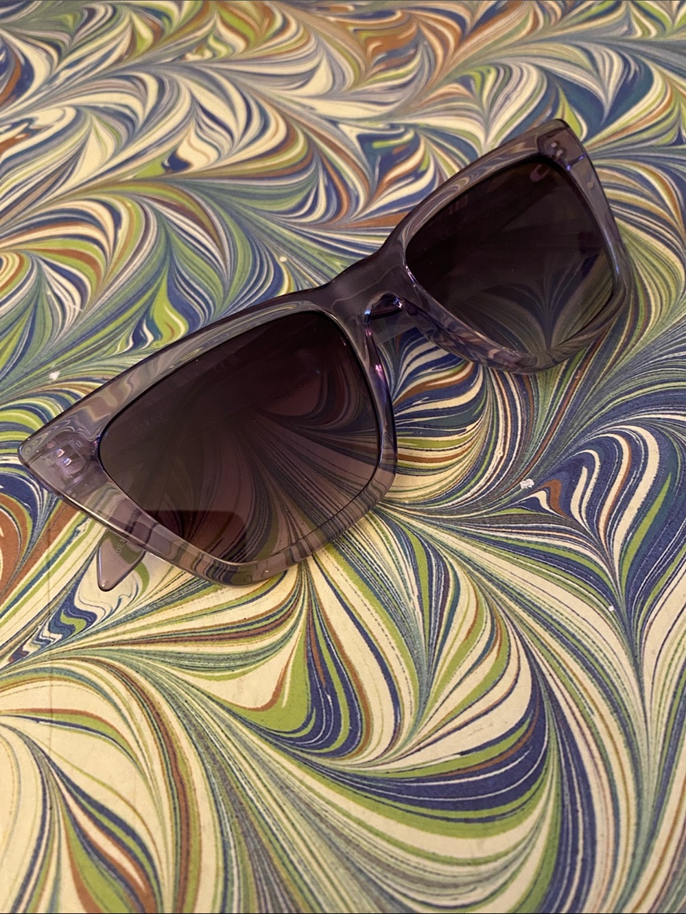 Quay Australia Transparent Purple Square Cateye Sunglass New No Tag